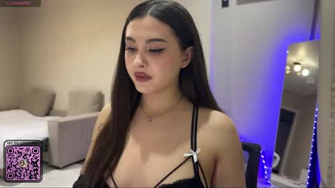 Snapshot of coffee_wihtout_milk chatting on 24, 7, 2026 Yumi online show from 24, 7, 2026