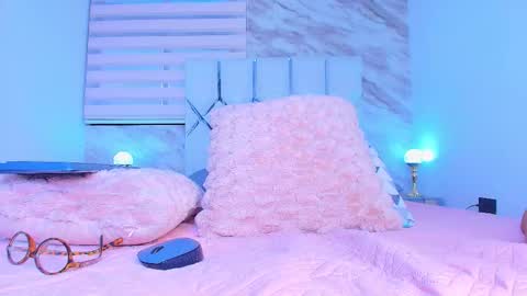 colett online show from 17, 12, 2025