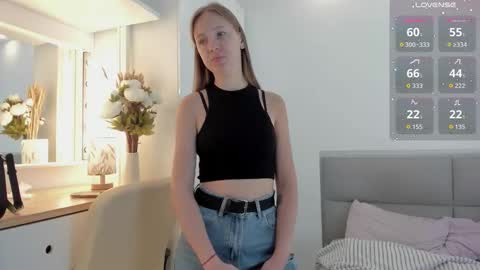 Nicole  online show from 30, 9, 2025