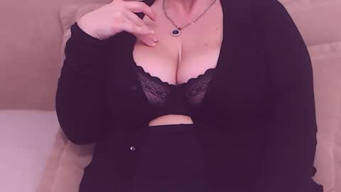 Maddison online show from 9, 2, 2025