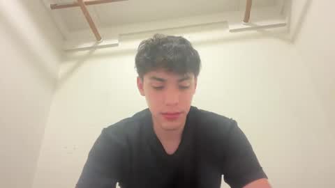 Snapshot of collegeguy236 chatting on 7, 10, 2025 collegeguy236 online show from 7, 10, 2025