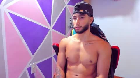 Snapshot of collins_emmett chatting on 20, 2, 2026 EMMETT COLLINS online show from 20, 2, 2026