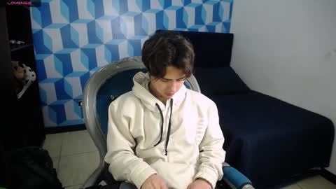 Snapshot of collinstone chatting on 3, 2, 2025 collinstone online show from 3, 2, 2025
