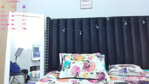  GRETCHEN  online show from 23, 1, 2025