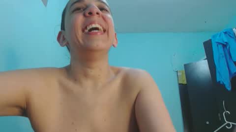Snapshot of colombiana_latin chatting on 15, 10, 2025 Colombian Hot online show from 15, 10, 2025