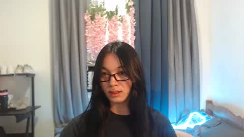 Snapshot of come_wet_me chatting on 2, 3, 2025 come_wet_me online show from 2, 3, 2025