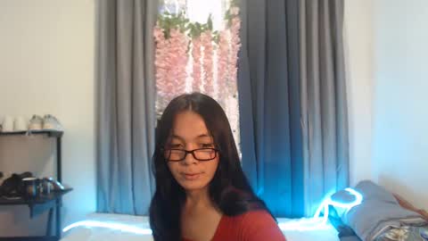 Snapshot of come_wet_me chatting on 11, 3, 2025 come_wet_me online show from 11, 3, 2025