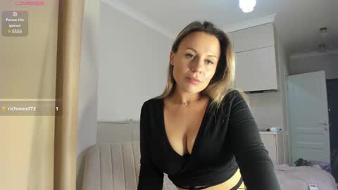 Snapshot of cometoseeme_ chatting on 25, 12, 2024 Alice online show from 25, 12, 2024