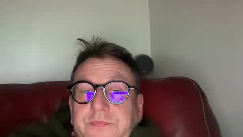 Snapshot of compay69 chatting on 4, 1, 2025 compay69 online show from 4, 1, 2025