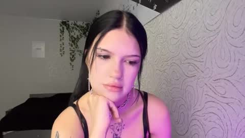 Bella  online show from 11, 11, 2025