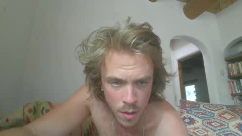 Snapshot of confessionsofalonelylover chatting on 15, 9, 2025 dreamy eyed lover online show from 15, 9, 2025