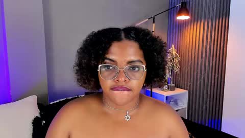 Snapshot of conielaurenth chatting on 21, 12, 2024 conielaurenth online show from 21, 12, 2024