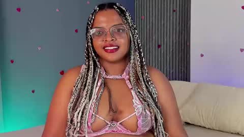 Snapshot of conielaurenth chatting on 16, 2, 2025 conielaurenth online show from 16, 2, 2025