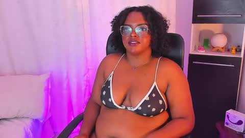 Snapshot of conielaurenth chatting on 13, 10, 2025 conielaurenth online show from 13, 10, 2025