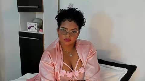 Snapshot of conielaurenth chatting on 3, 12, 2025 conielaurenth online show from 3, 12, 2025