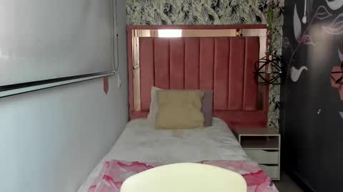 C O N N I E online show from 20, 2, 2026