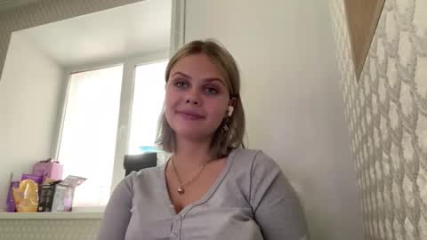 Snapshot of constancecovil chatting on 27, 2, 2026 Viktorina online show from 27, 2, 2026