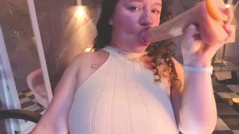 Snapshot of cony_curly_b chatting on 17, 6, 2026 Online 2200 - 0600 online show from 17, 6, 2026