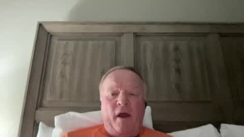 Snapshot of cookoosnest chatting on 19, 4, 2026 cookoosnest online show from 19, 4, 2026