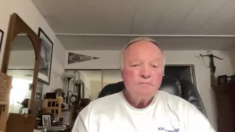 Snapshot of cookoosnest chatting on 5, 5, 2026 cookoosnest online show from 5, 5, 2026