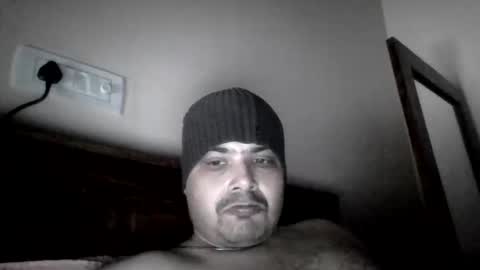 Cool Breeze09 online show from 23, 2, 2025