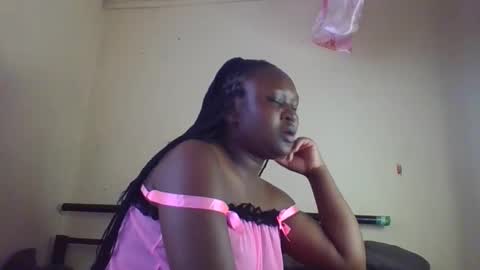Snapshot of coolgirl001 chatting on 27, 9, 2025 coolgirl001 online show from 27, 9, 2025