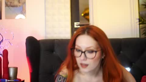 Snapshot of coolteacher chatting on 8, 3, 2025 Ginger The Cringer online show from 8, 3, 2025