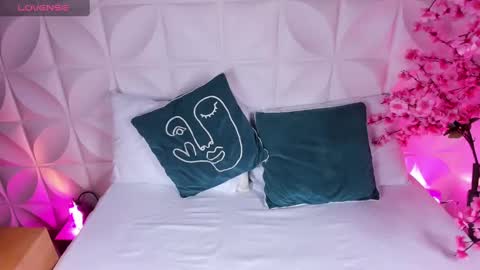  CORA  online show from 13, 1, 2025