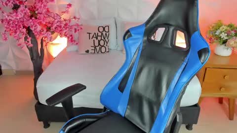  CORA  online show from 18, 2, 2025