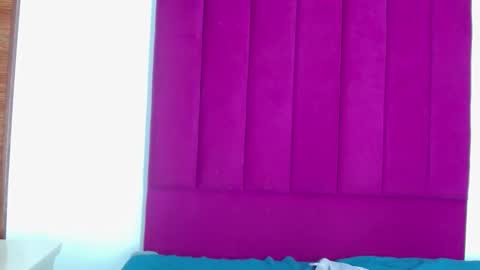 Cora online show from 11, 12, 2024