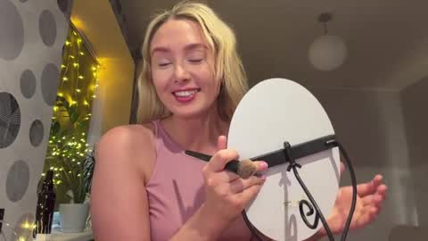 Anny online show from 3, 4, 2026