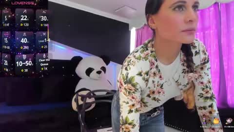 Coral  online show from 1, 11, 2025