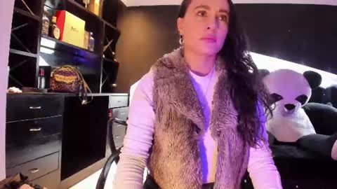 Snapshot of coral_gibson chatting on 27, 6, 2026 Coral online show from 27, 6, 2026