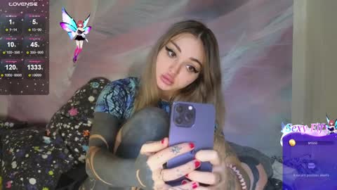 Snapshot of coralie20 chatting on 18, 1, 2025 coralie20 online show from 18, 1, 2025