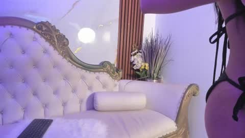 Coralie Bronson online show from 29, 11, 2025