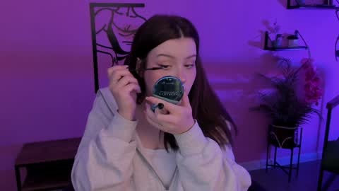 little girl who is always right or Coraline online show from 17, 12, 2024