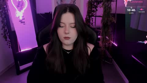 little girl who is always right or Coraline online show from 26, 9, 2025