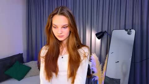 Snapshot of corazonmalinky chatting on 12, 11, 2025 Lia online show from 12, 11, 2025