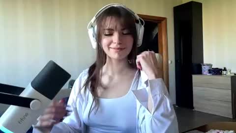 Snapshot of corrienavanjo chatting on 17, 7, 2026 corrienavanjo online show from 17, 7, 2026