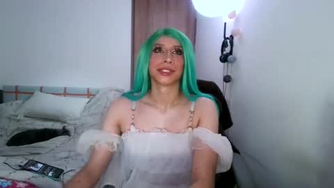 Snapshot of cosmic_crystal chatting on 9, 8, 2026 cosmic_crystal online show from 9, 8, 2026