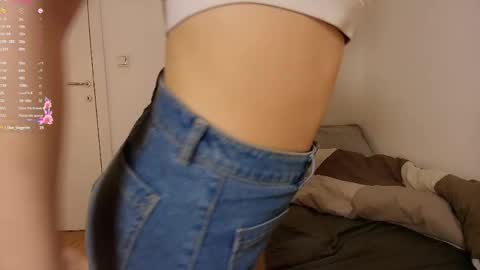Snapshot of cosmos_baby chatting on 10, 5, 2026 Luna online show from 10, 5, 2026