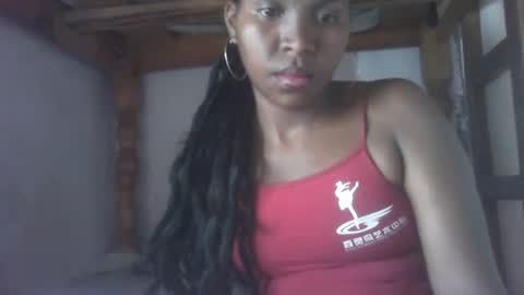 Snapshot of couleur_vanille chatting on 11, 3, 2025 couleur_vanille online show from 11, 3, 2025