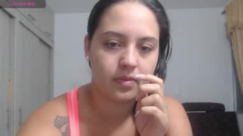  ALEJANDRO Y EMILY  online show from 30, 11, 2025