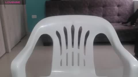  ALEJANDRO Y EMILY  online show from 10, 1, 2026