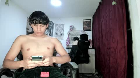 MIA LIZ AND SAM online show from 31, 3, 2026