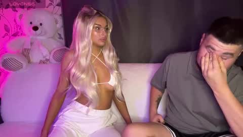 Emily  Ryan online show from 16, 10, 2025