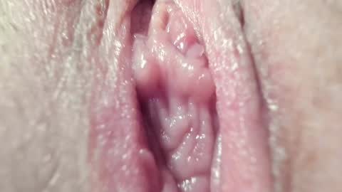 Snapshot of courtney_luv chatting on 16, 1, 2025 Im Courtney Nice to meet youFollow meInstagram courtneyluv778 online show from 16, 1, 2025