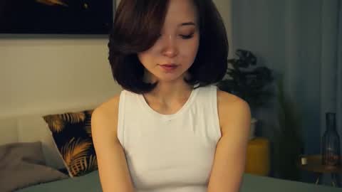 Yui online show from 18, 2, 2025