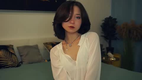 Yui online show from 25, 2, 2025