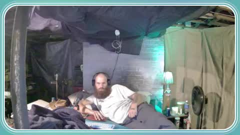 cowboy_n_toy online show from 15, 11, 2025